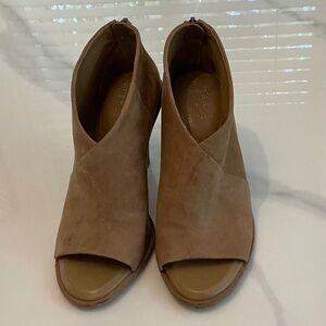 Vince Camuto Suede Heel